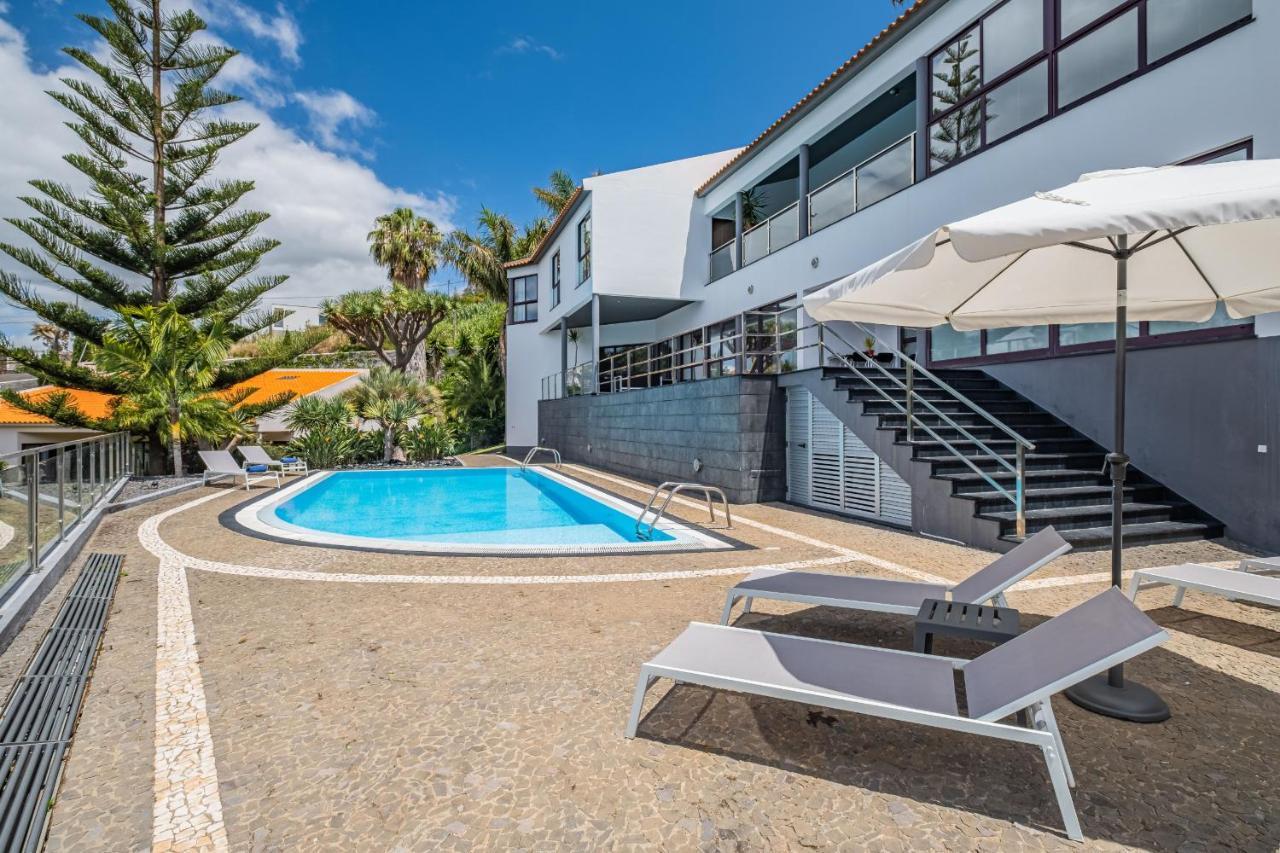 Ample Villa With Pool And Gorgeous Ocean View Funchal  Exterior photo