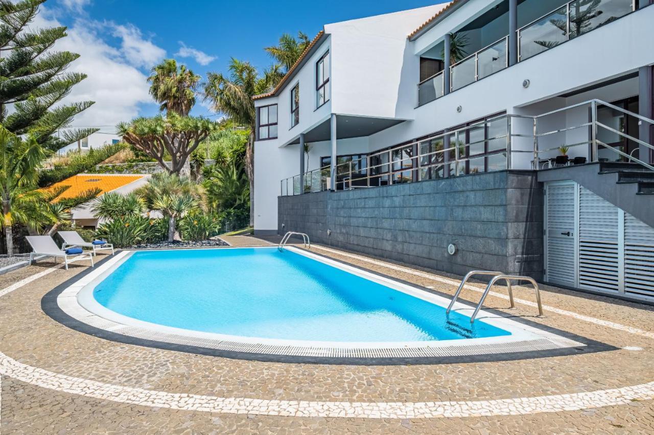 Ample Villa With Pool And Gorgeous Ocean View Funchal  Exterior photo