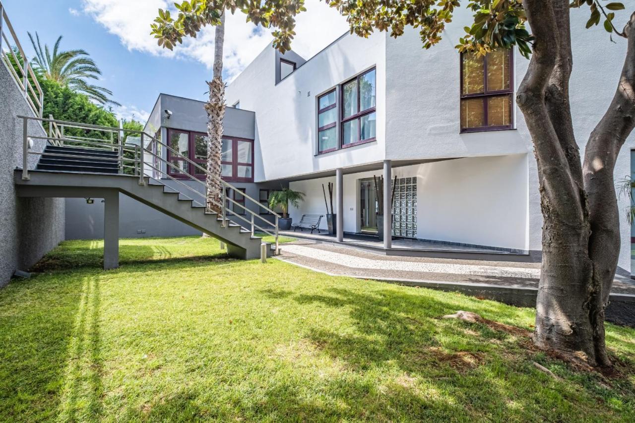 Ample Villa With Pool And Gorgeous Ocean View Funchal  Exterior photo