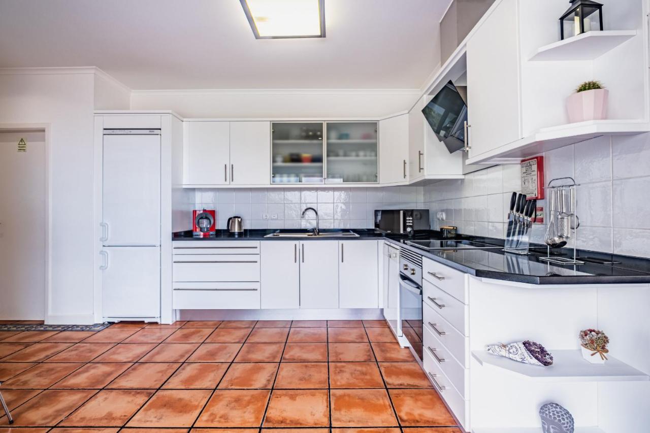 Ample Villa With Pool And Gorgeous Ocean View Funchal  Exterior photo