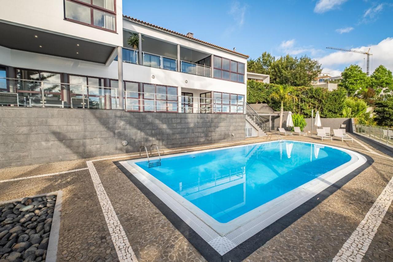 Ample Villa With Pool And Gorgeous Ocean View Funchal  Exterior photo