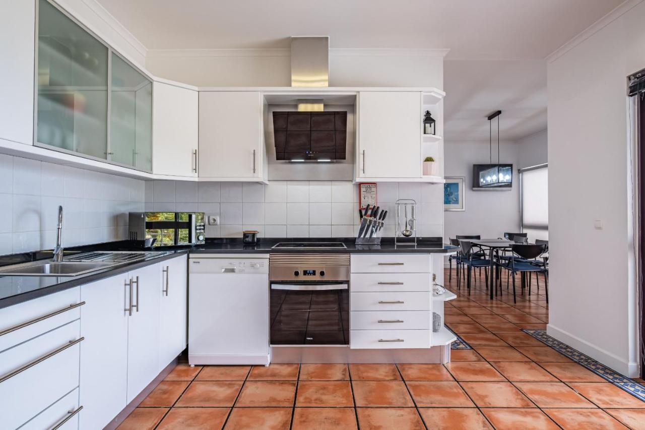Ample Villa With Pool And Gorgeous Ocean View Funchal  Exterior photo