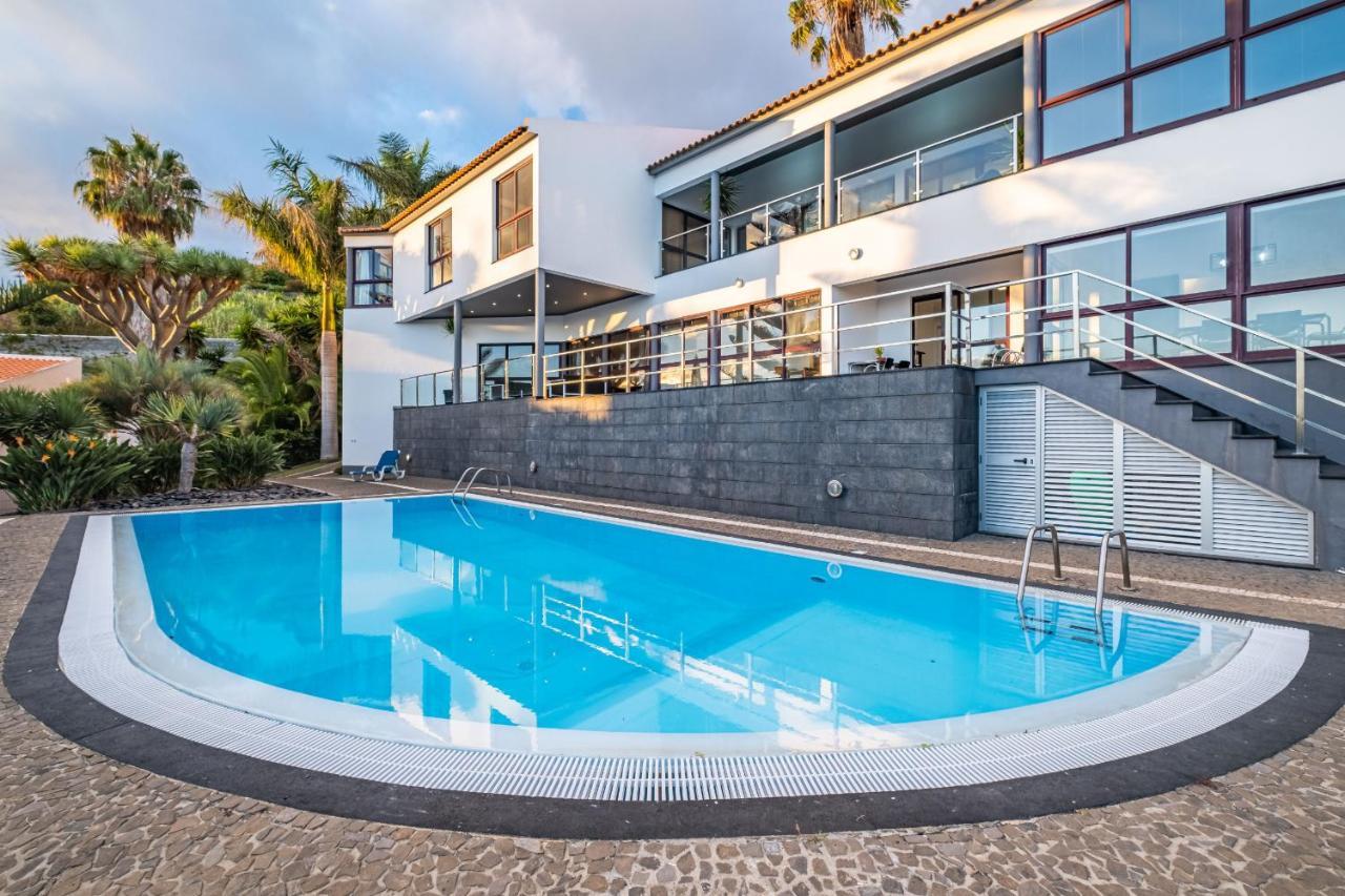 Ample Villa With Pool And Gorgeous Ocean View Funchal  Exterior photo